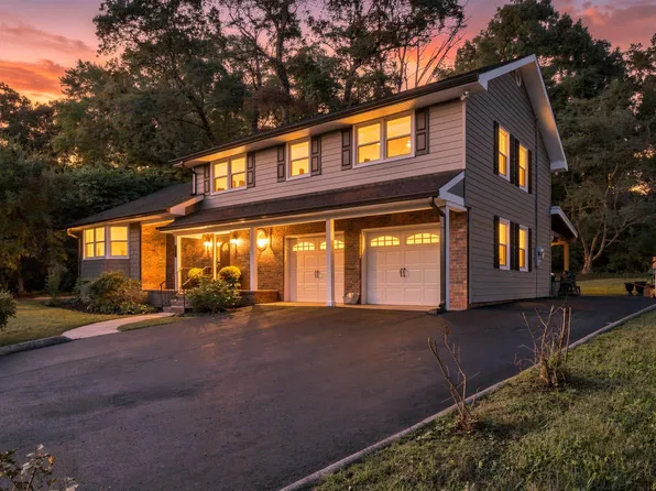 316 Arrow Dr, Signal Mountain, TN 37377