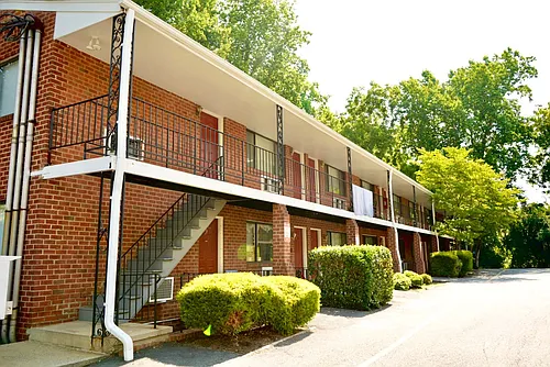 Lynnhaven Apartments Photo 1