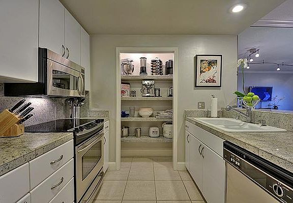 5th image of 111 Chestnut St Unit 612