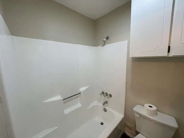 2508 Lido Ln — Photo 8