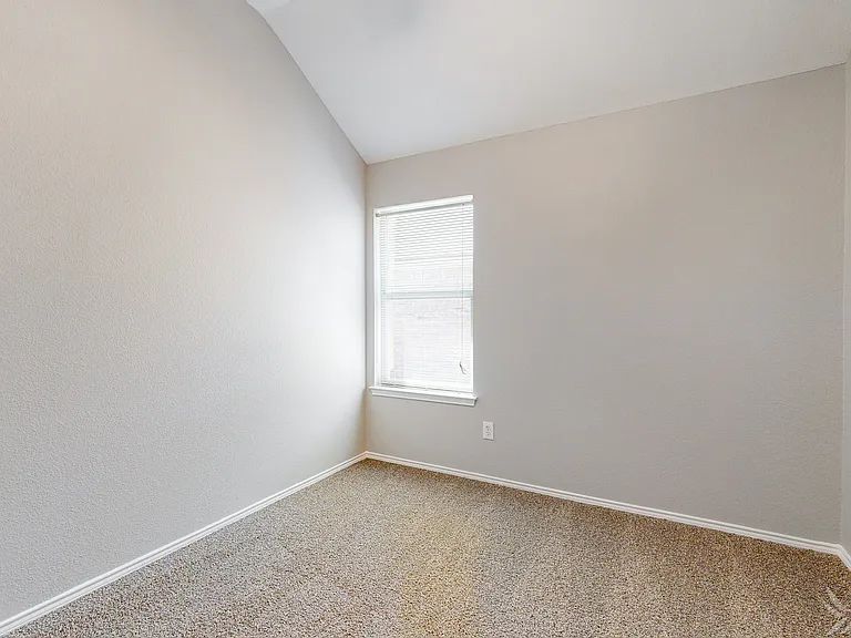 346 Leisure Ln — Photo 15
