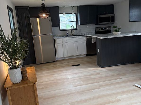 1905 Santa Monica St