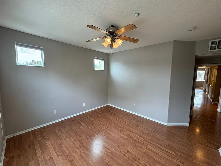 5096 Plaza Promenade — Photo 16