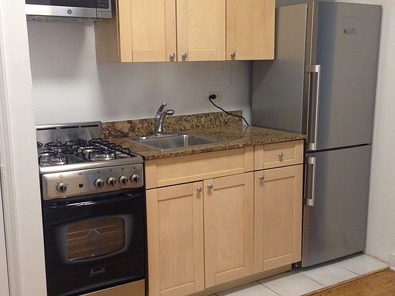 3rd image of 107 Sullivan St #401