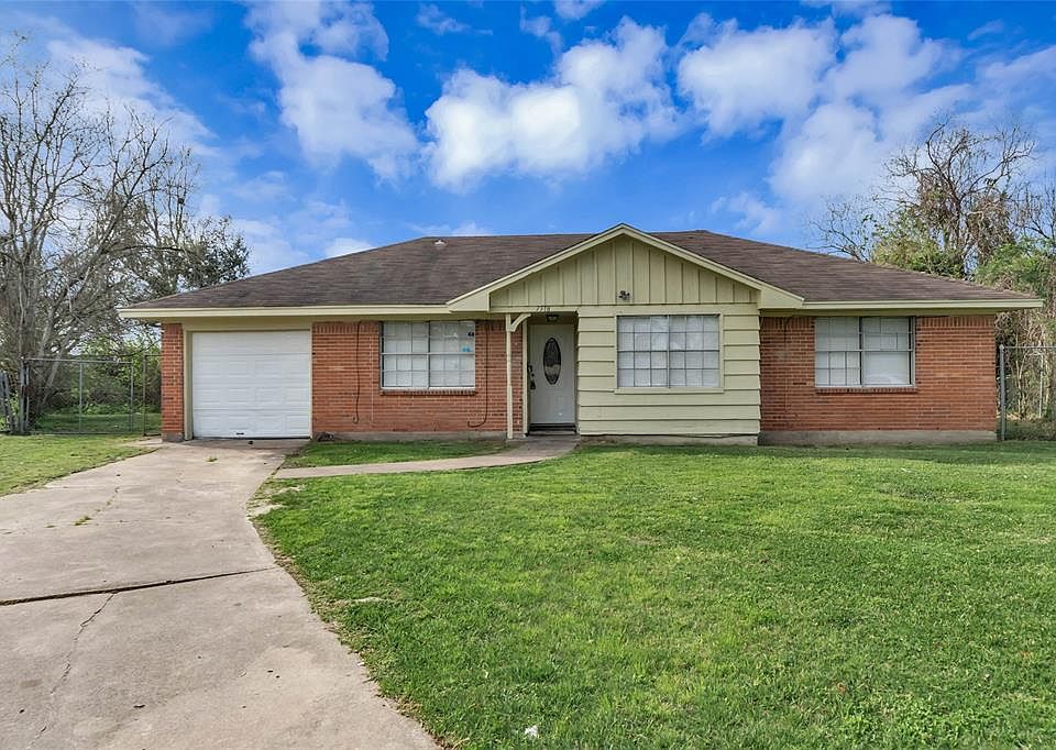 1st image of 7518 Hummingbird Ln