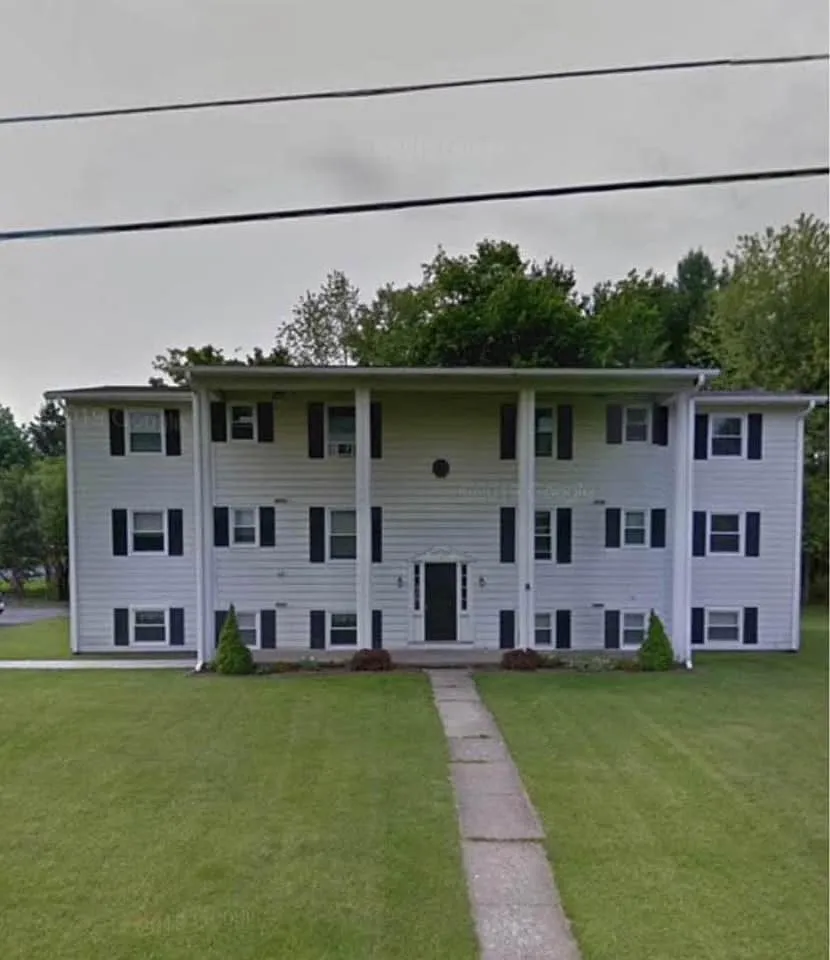 8 Blauvelt Drive - 4 — Photo 1