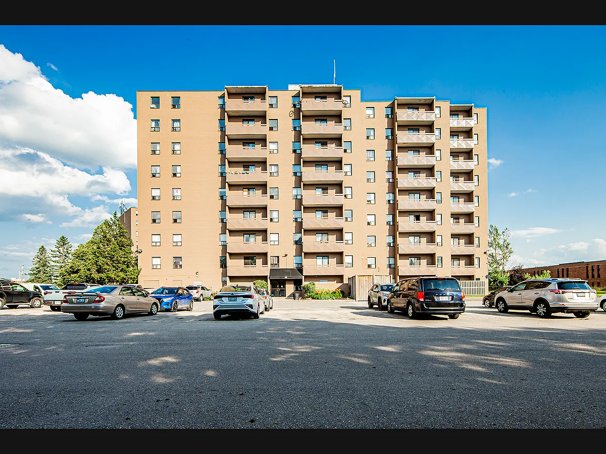 Building Photo - 27 Vanier Dr
