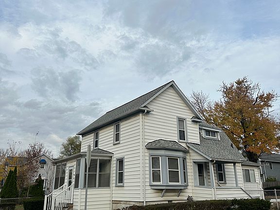 2nd image of 402 N Washington Ave