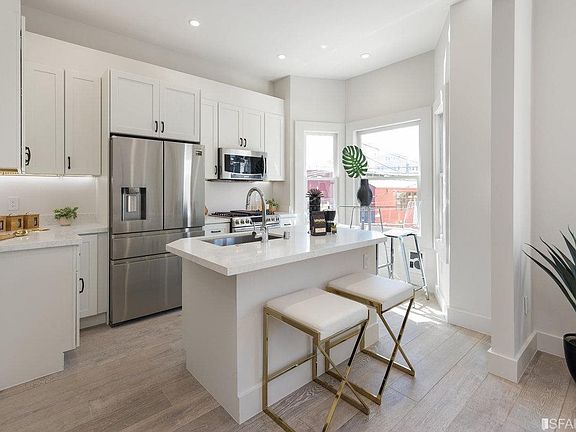 4th image of 588 Chestnut St #590