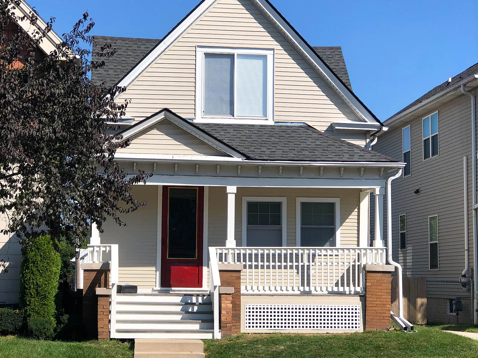 2 bed, 800 sqft, $1,285 — Photo 1