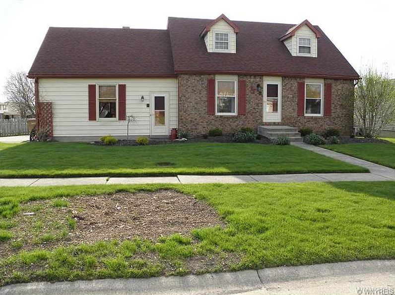1st image of 104 Woodgate Dr