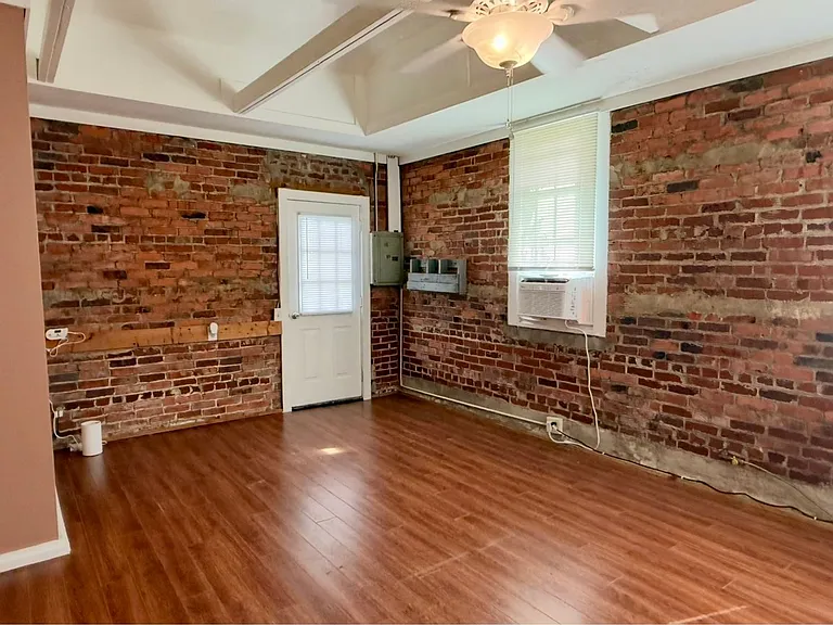 822 Georgia Ave — Photo 9