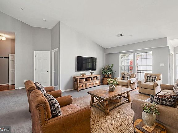 4th image of 7515 Snowpea Ct Unit 167-L