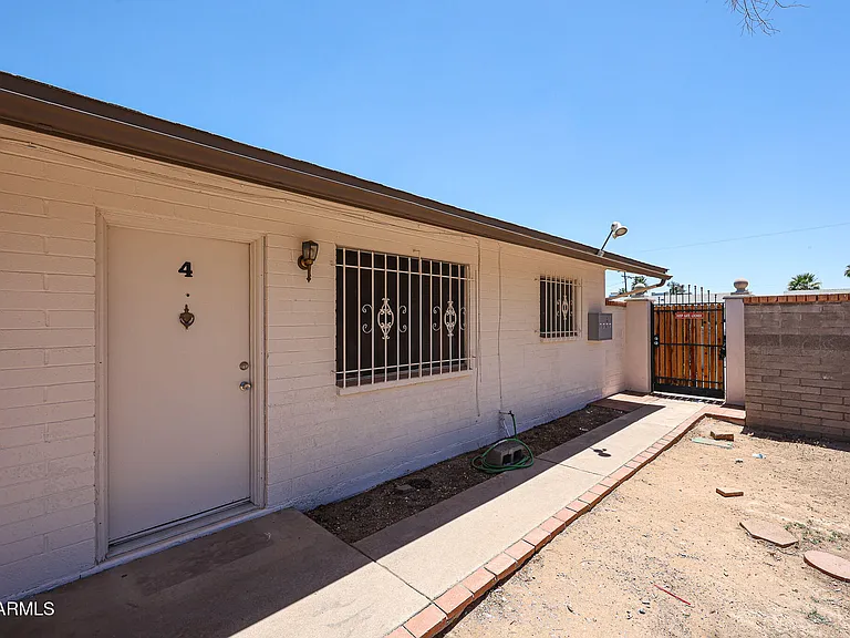 2226 W Heatherbrae Dr #4 — Photo 5