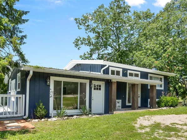 9425 E Lakeview Dr, Bonne Terre, MO 63628