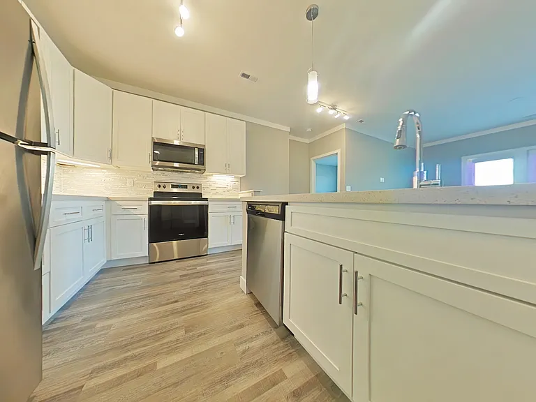 Allure Apartments — Photo 88