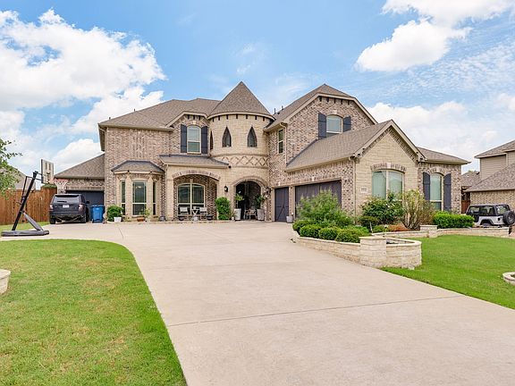 2nd image of 116 Thoroughbred Dr
