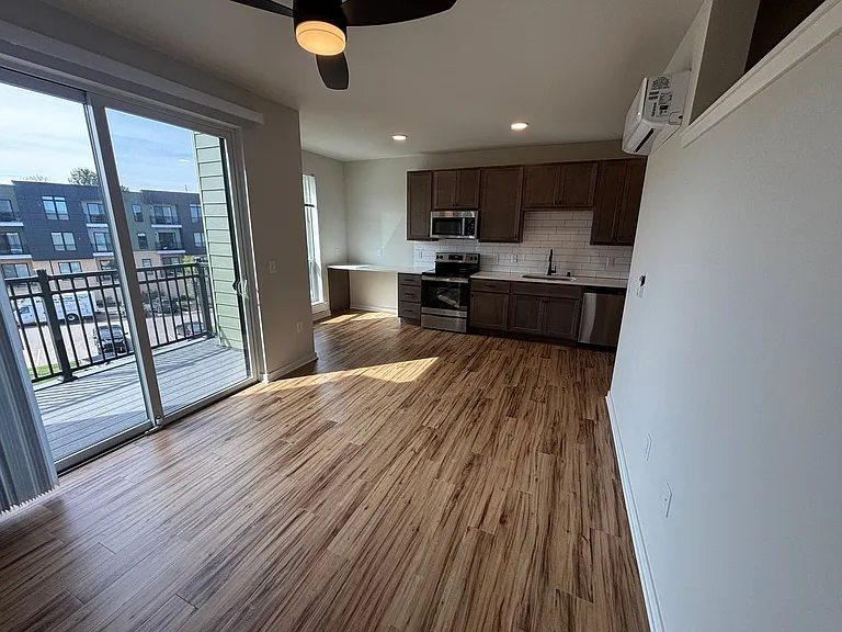 The Outlook Apartments — Photo 18