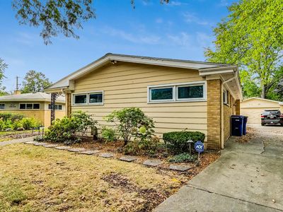 2123 Parkview Ct, Wilmette, IL, 60091