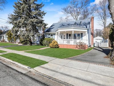 210 Elsie Avenue, Merrick, NY, 11566