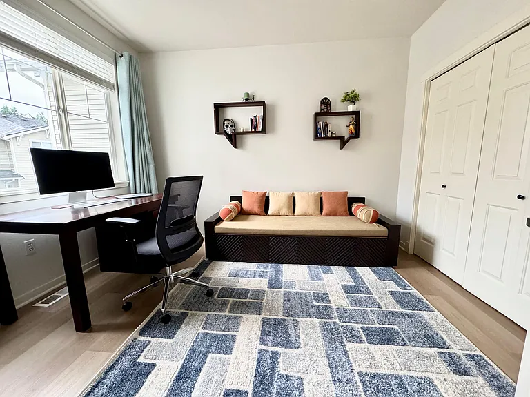 Bedroom 3 / Study room