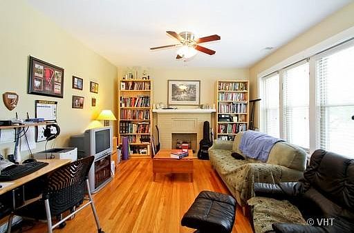2nd image of 5615 N Hermitage Ave #2