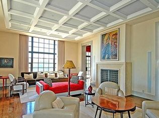 9371 Beverly Crest Dr, Beverly Hills, CA 90210