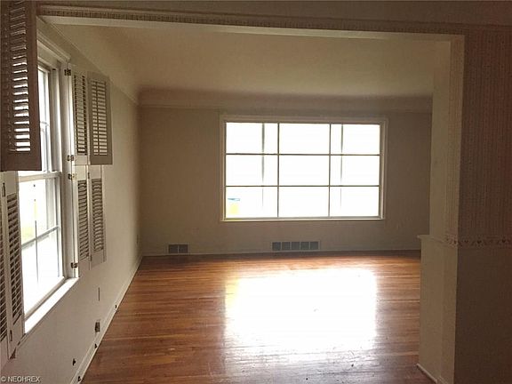 5th image of 3944 Princeton Blvd