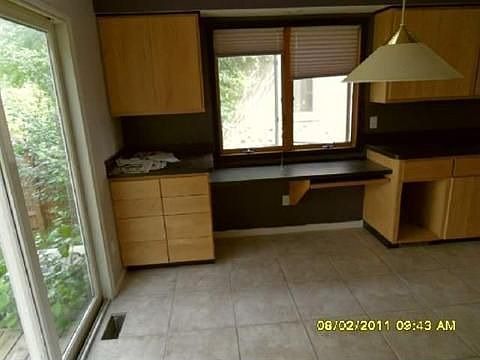 4th image of 39079 Jefferson Ave