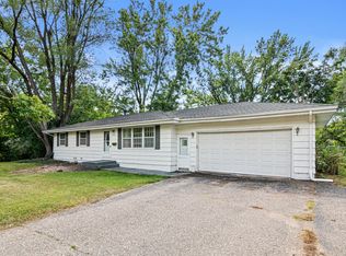 4609 Terracewood Dr, Bloomington, MN 55437