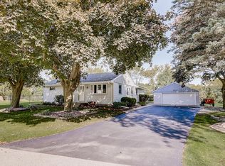 8800 S 77th St, Franklin, WI 53132