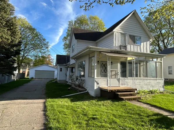 336 Emmons St SE, Caledonia, MI 49316