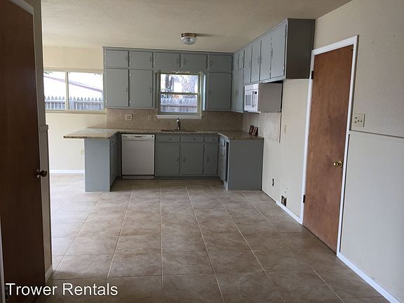 3rd image of 3402 Boulder Ave