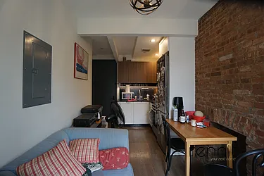 Rented by Rennit Inc.