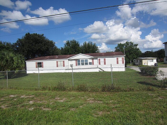 1st image of 906 Highway 17 #92