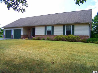 8 Meade Dr, Carlisle, PA, 17013