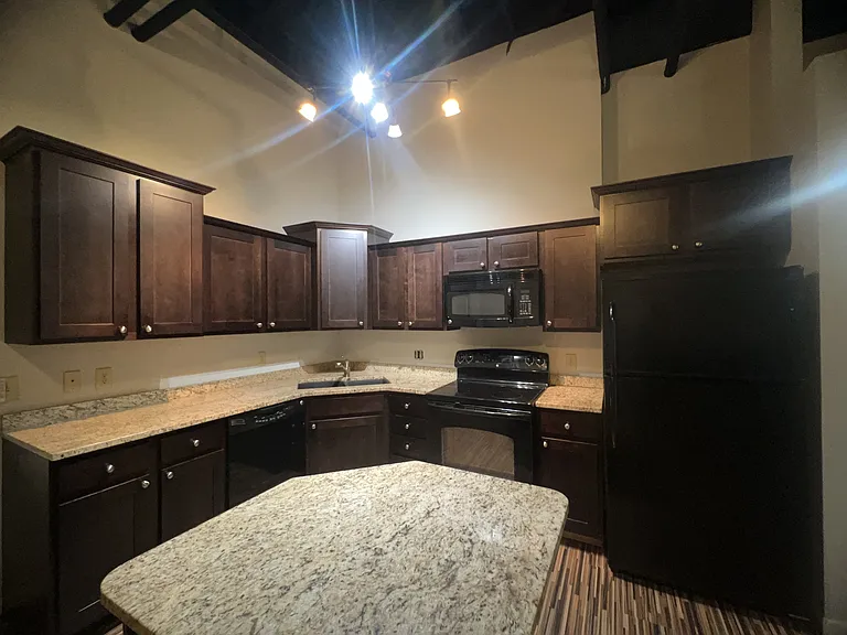 299 Main St #26 — Photo 8