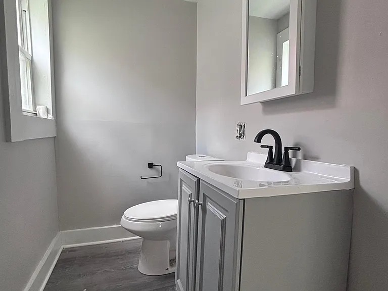 30 Daisy St — Photo 2