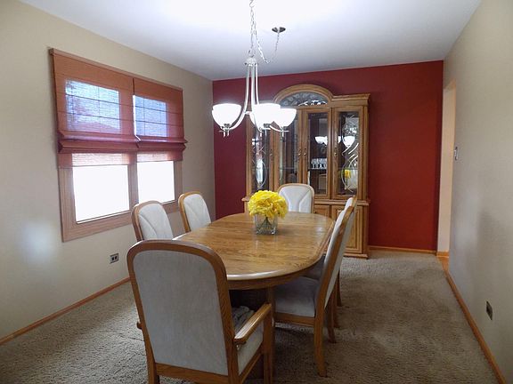 2nd image of 8848 Hickory Dr