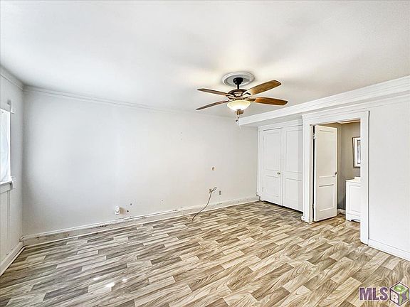 5th image of 23372 Iberville St