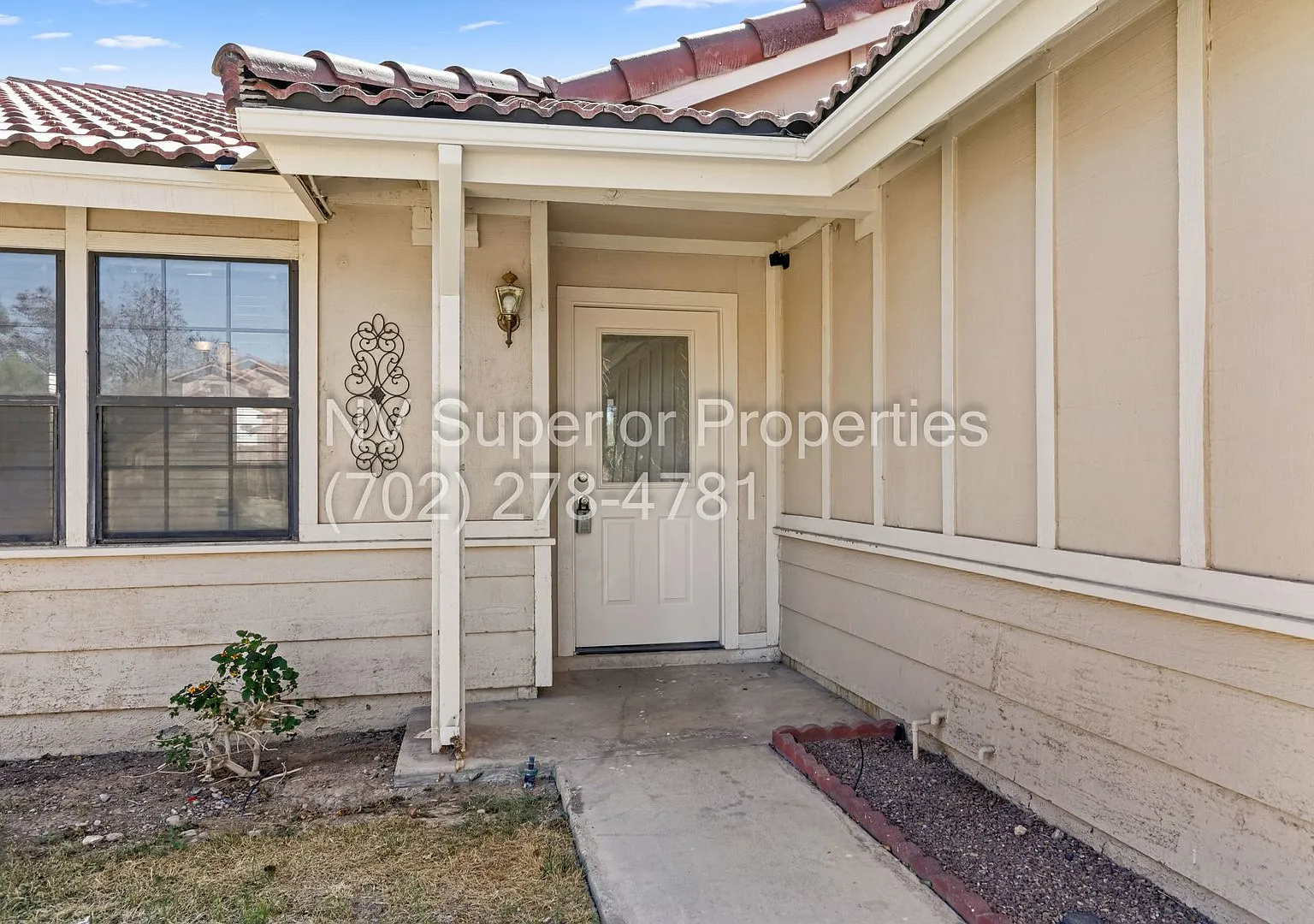 SW!! Spring Valley!! Single Story Covered Patio Fire Place!! Pet Friendly Community Parks Nearby — Photo 3