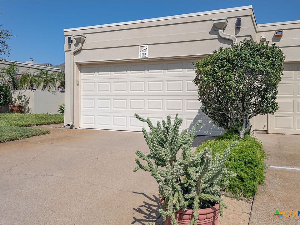 1st image of 105 Pebble Creek Dr
