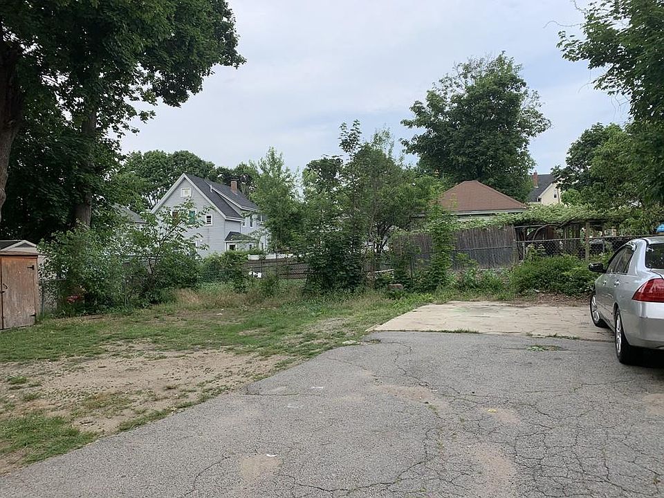 2nd image of 70 Laureston St