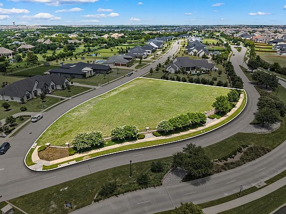 4th image of 4410 American Pharoah Way