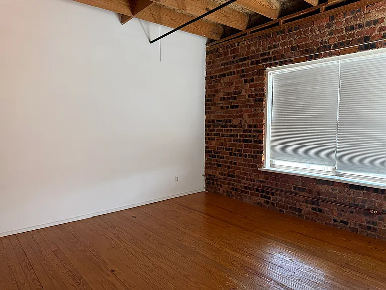 1717 S Ervay St #202 — Photo 6