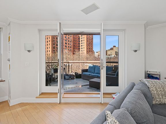 5th image of 110 W 90th St APT 5G
