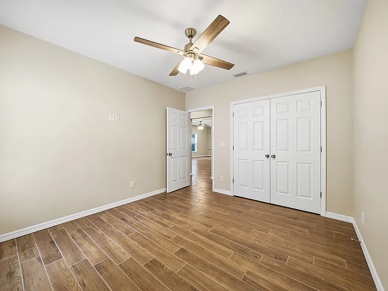 1072 Bridlewood Way — Photo 13
