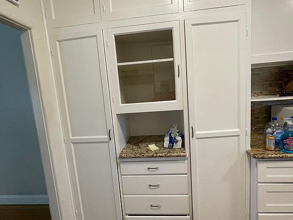 4th image of 12 E Highland Ave #12