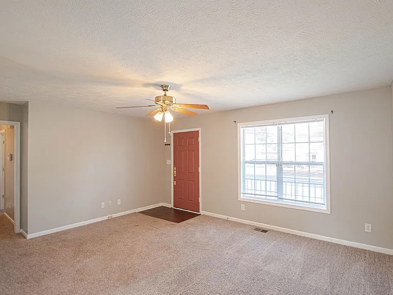 1481 McClardy Rd — Photo 3