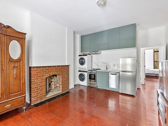 4th image of 434A Lexington Ave #1